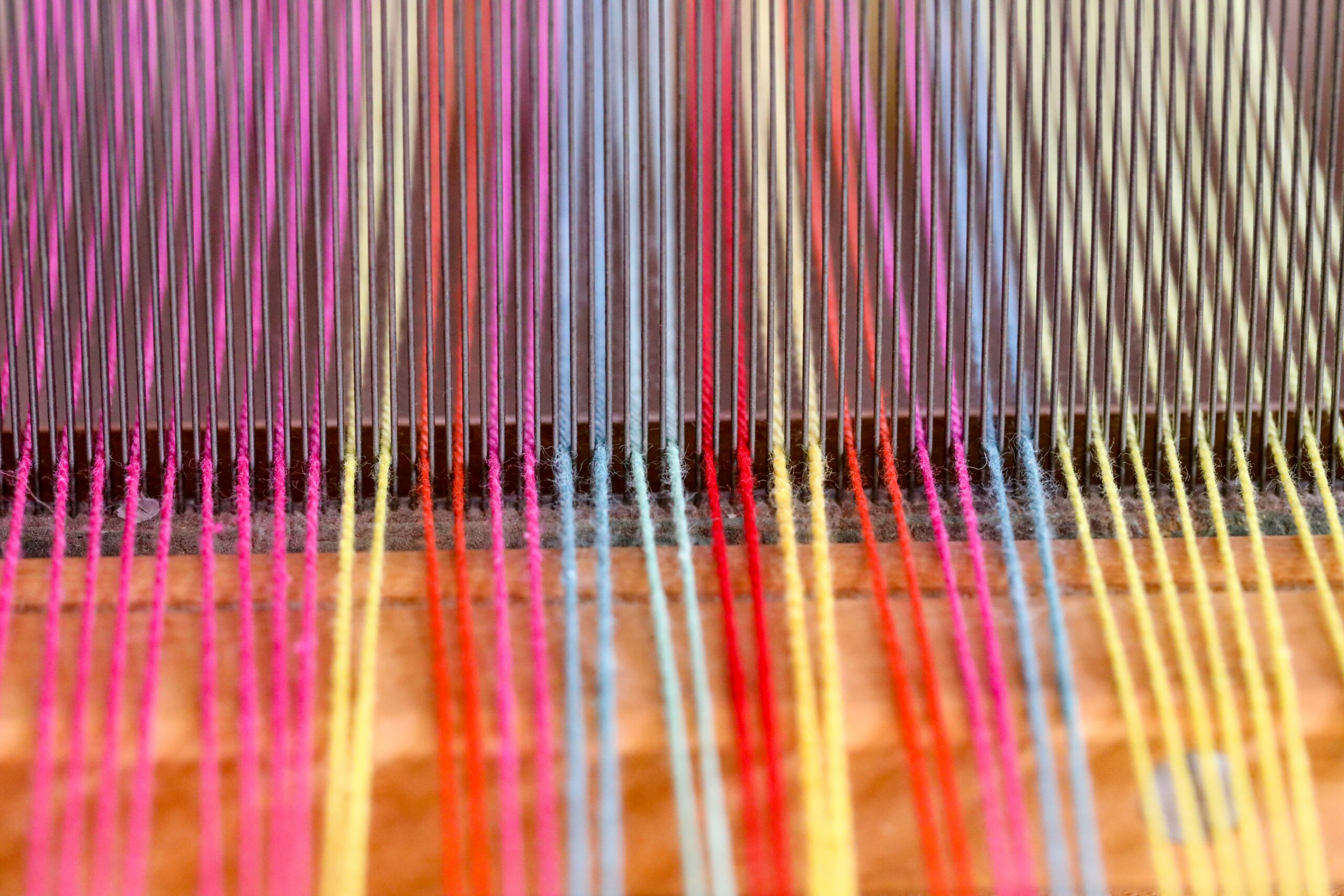 Loom-in-essence